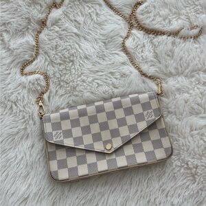 Louis Vuitton Crossbody